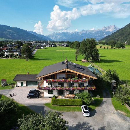 Appartement Pointschneiderhof Maishofen Bagian luar foto