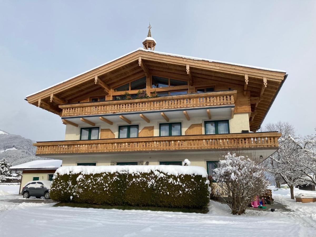 Appartement Pointschneiderhof Maishofen Bagian luar foto